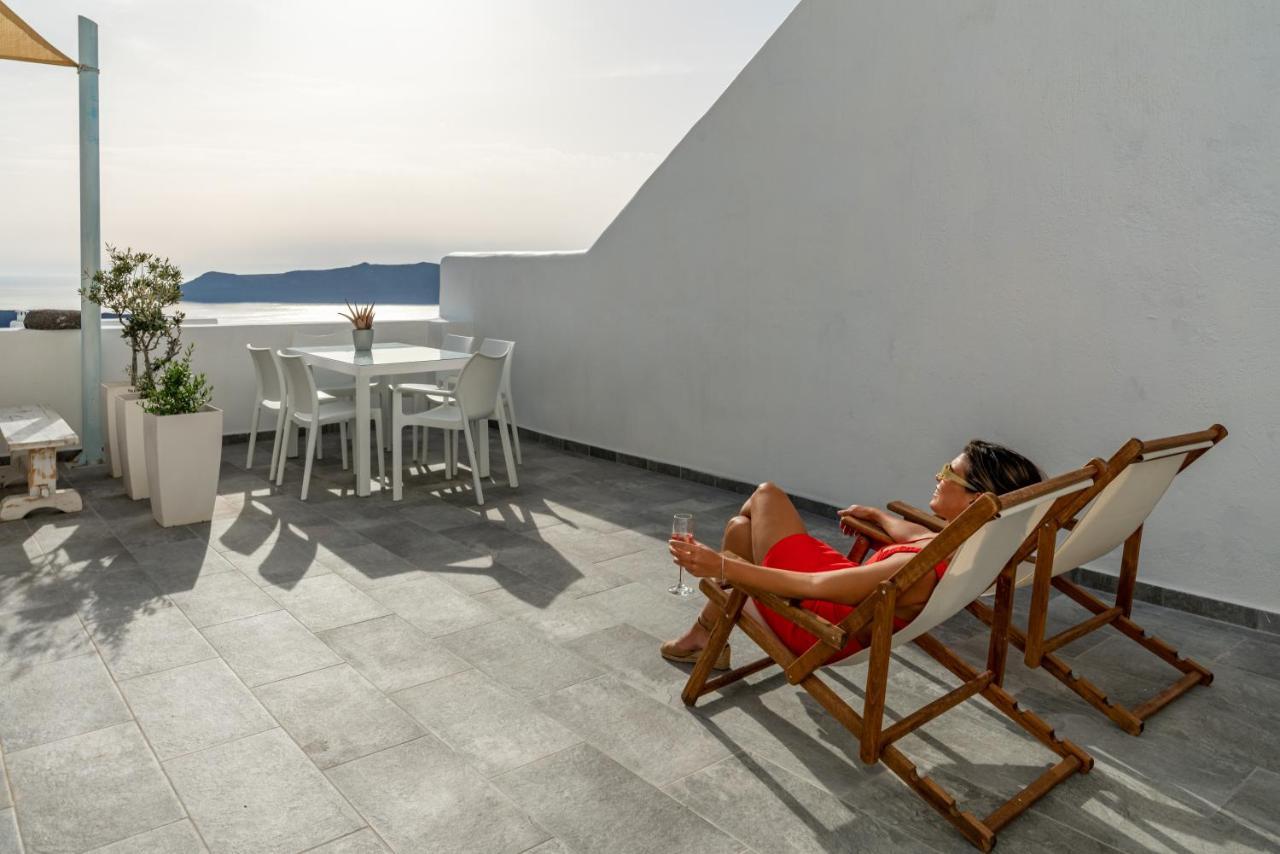 Akron Cliff Suite Fira  Ngoại thất bức ảnh