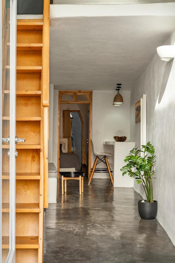 Akron Cliff Suite Fira  Ngoại thất bức ảnh