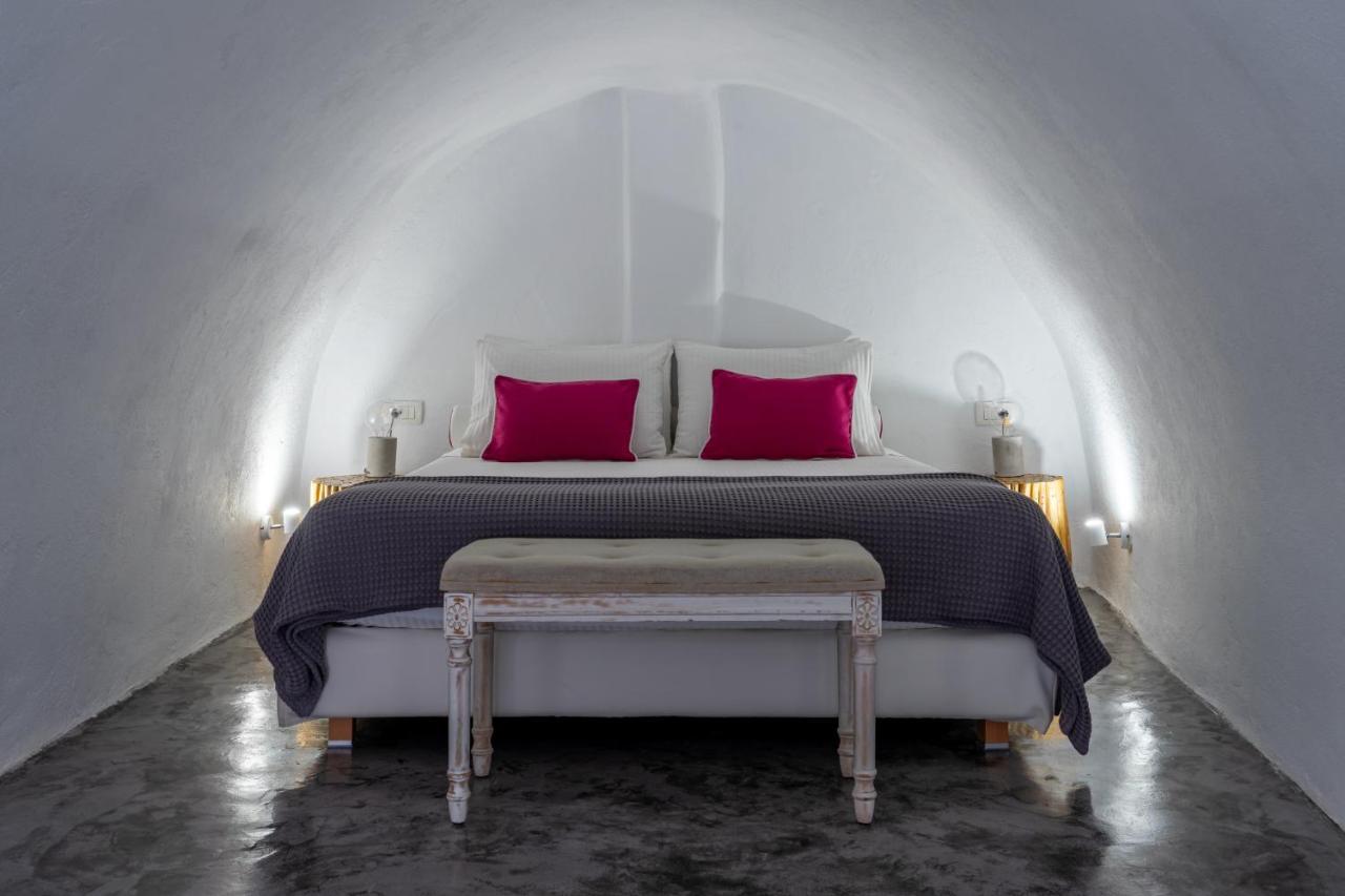 Akron Cliff Suite Fira  Ngoại thất bức ảnh