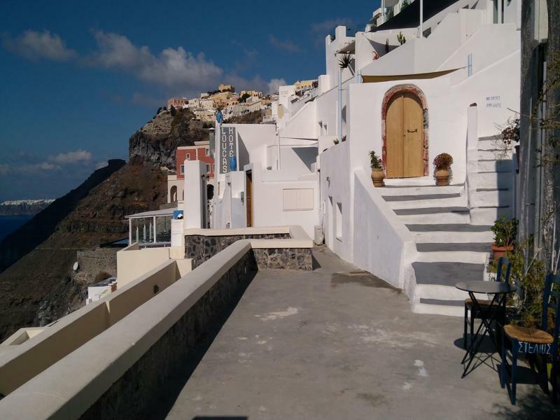 Akron Cliff Suite Fira  Ngoại thất bức ảnh